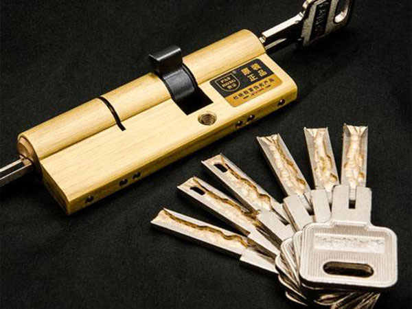 赤壁24小时上门开锁公司